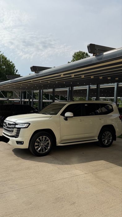 Toyota Land Cruiser 300 3,5 twin turbo