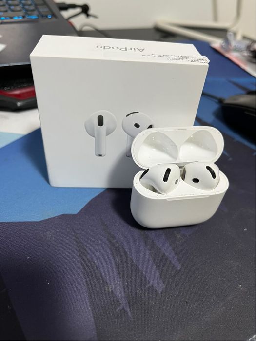 Apple Airpods 4 Noise cancellation