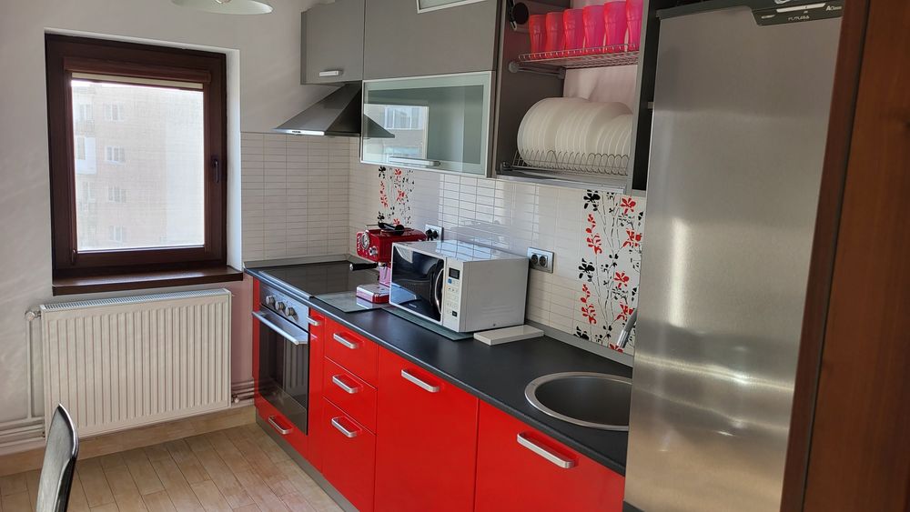 Apartament 3 camere spre inchiriere