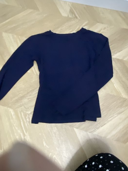 темно синий лонгслив