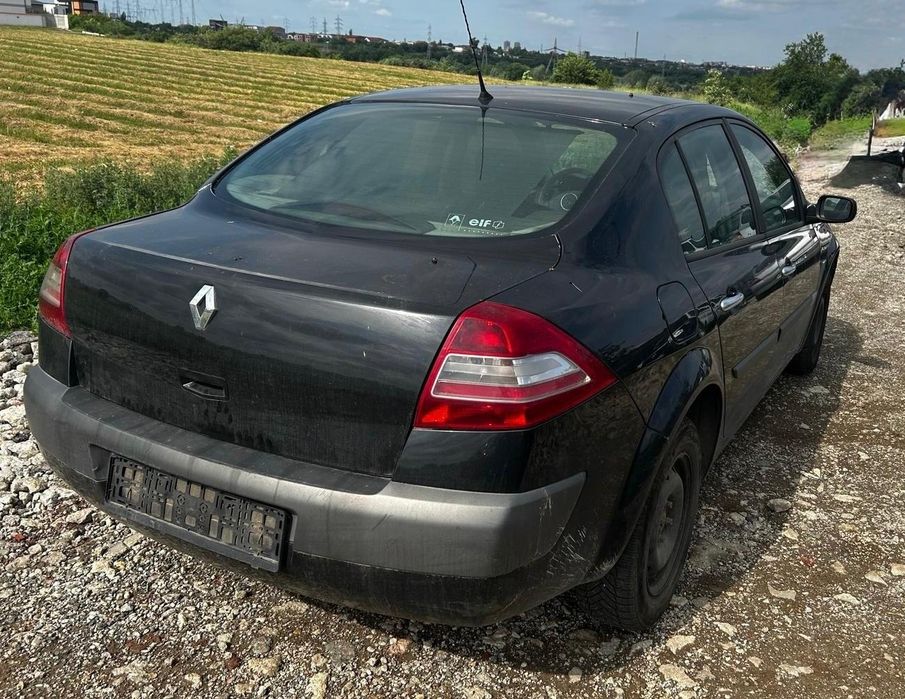 Dezmembrez Megane 2 facelift si nonfacelift