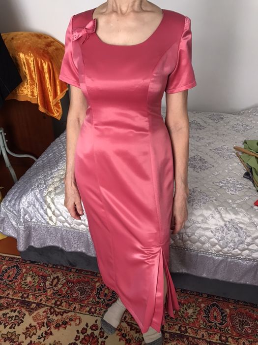 Платья женские новые, коктейльные