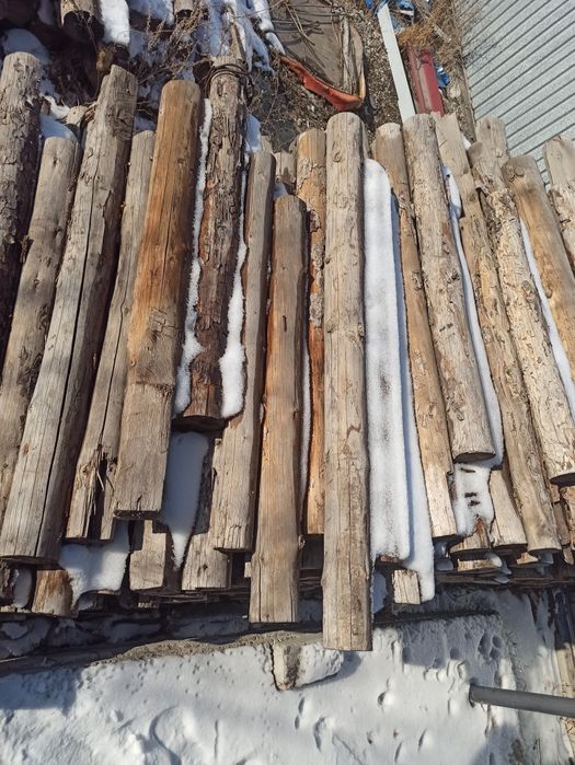 Кругляк , стойки дерево