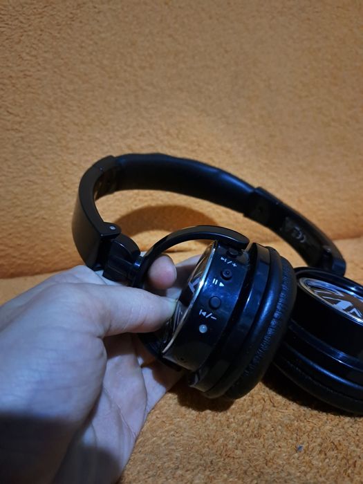 Căsti bluetooth mari