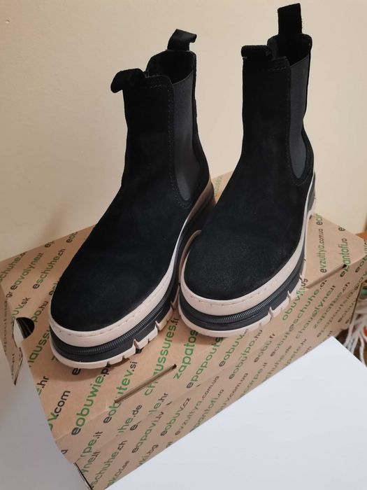 Боти черни велур Tamaris