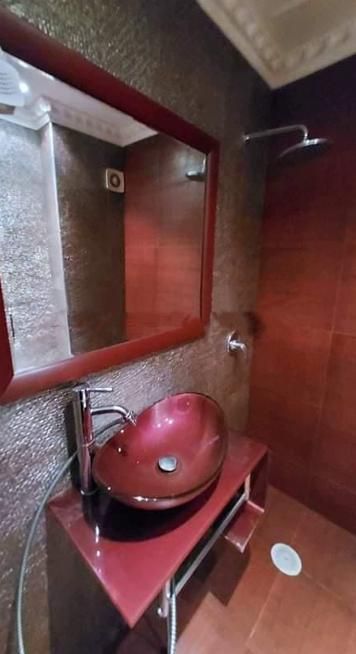 Дава се под наем Двустаен апартамент в София, Красно село - 80 кв.м за 650 € - Снимка #3