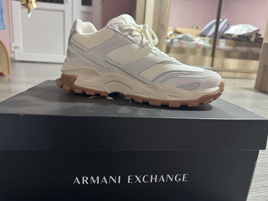 Adidasi Armani Exchange