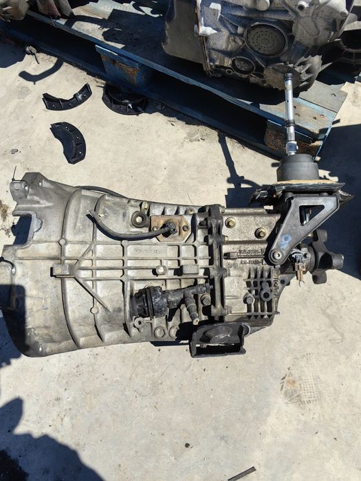 Ръчна скоростна кутия Ford Transit 2004 5ск - YCIR-7006-CF