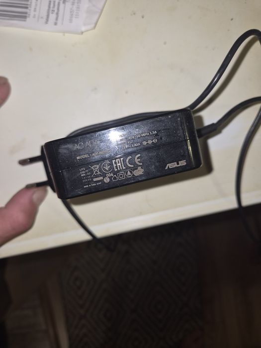 Încărcător/Charger Asus.