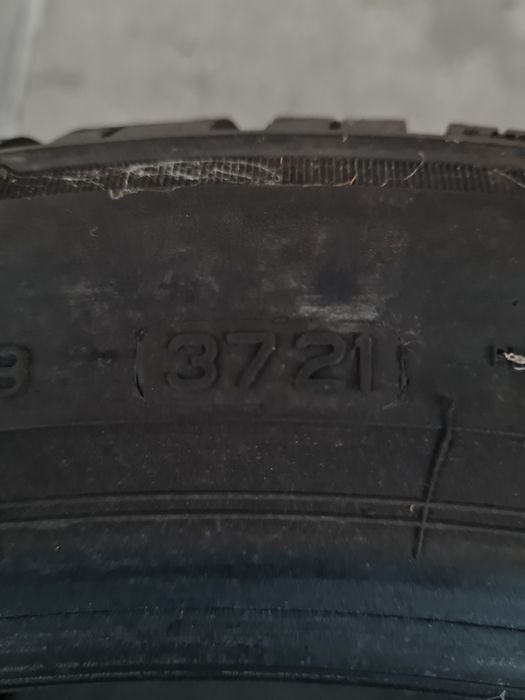 Зимни гуми 2 броя BRIDGESTONE Blizzak LM005 225 45 R19 дот 3721