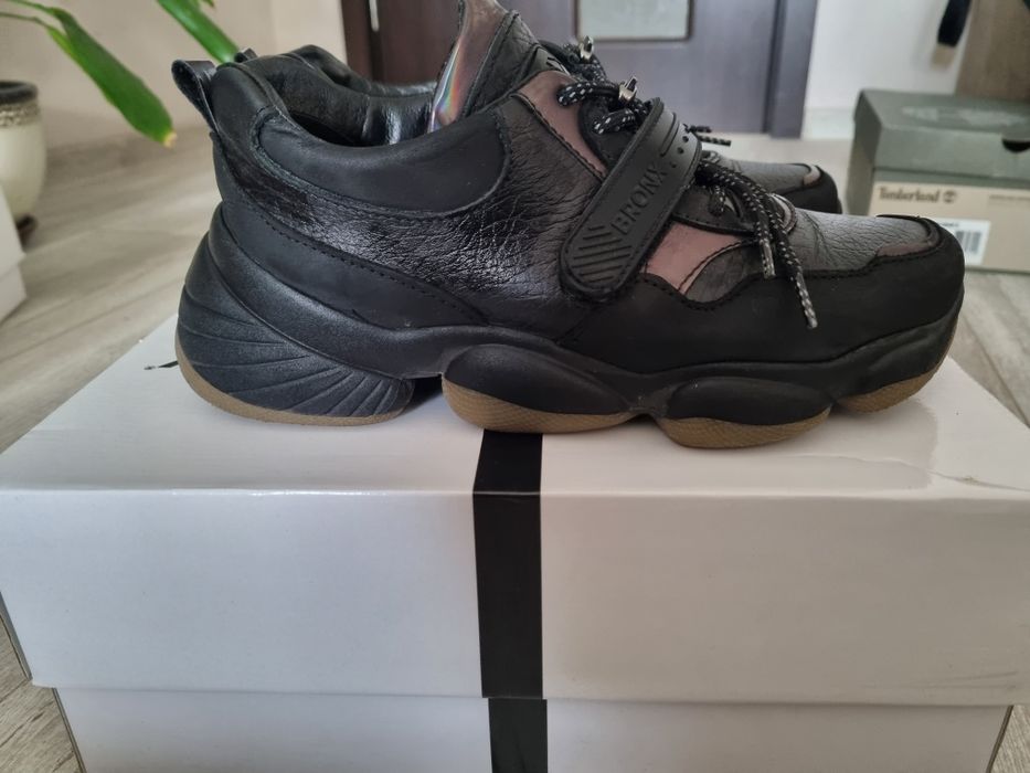 Кожени обувки Bronx