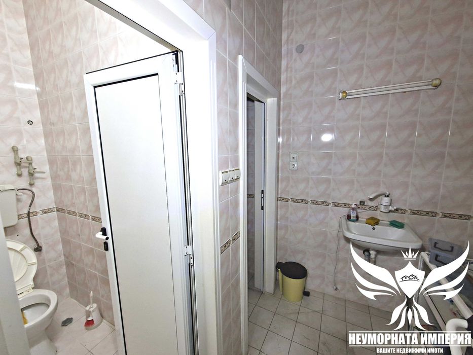 Под наем помещение ателие, магазин, офис, склад 110кв. гр.Асеновград