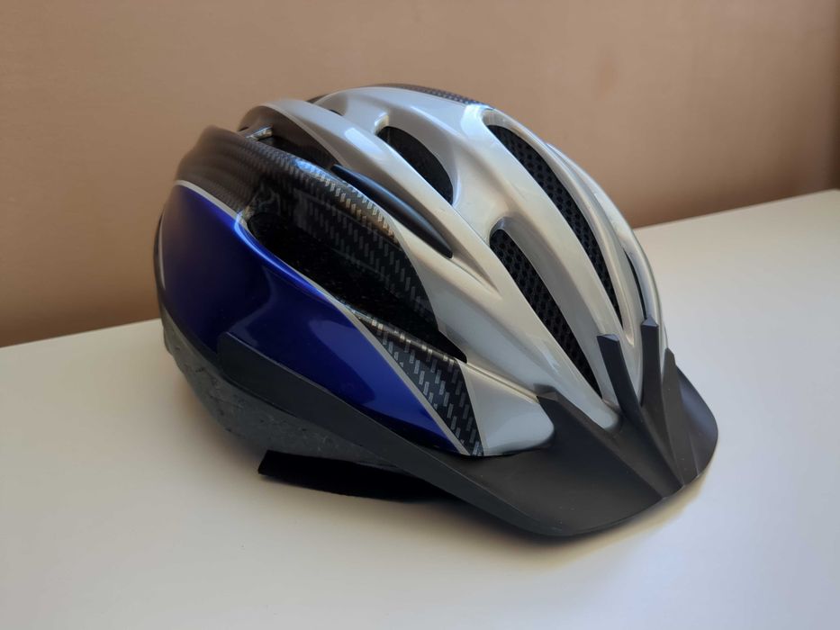 Каска за колело, скейтборд, ролери.