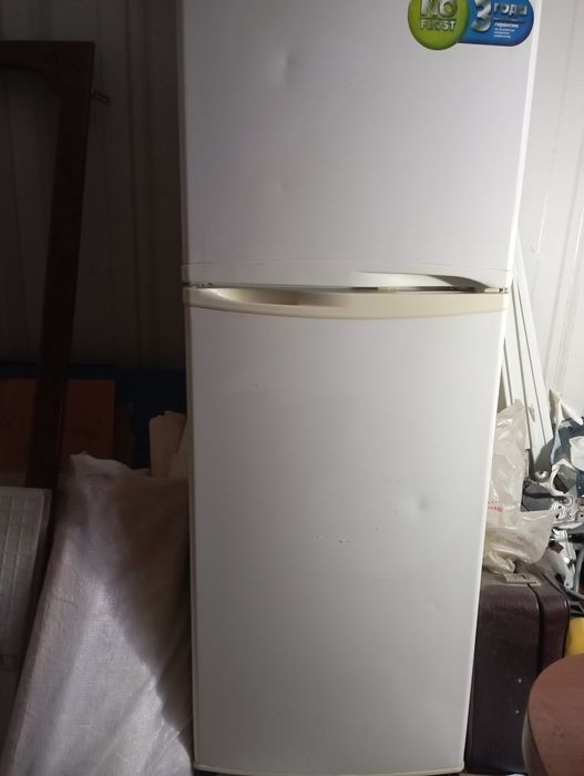Продам холодильник
