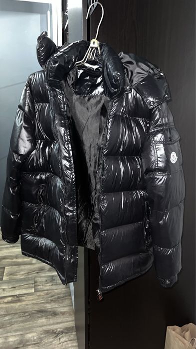 Пуховик Moncler maya jacket размер S