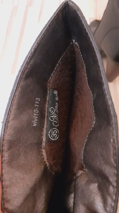 Продавам - Дамски черни боти - 35 номер