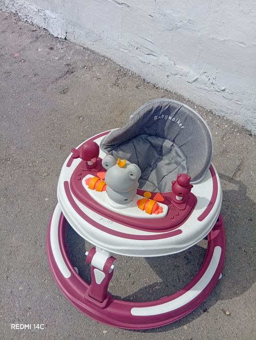 Продам ходунки детские