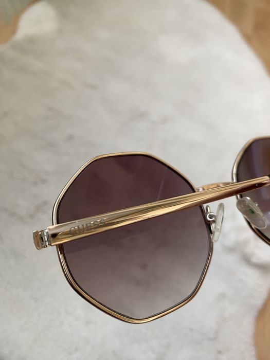 Оригинални слънчеви очила Guess