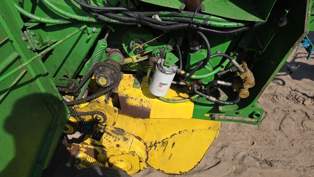 Пресс подборщик JOHN DEERE 550