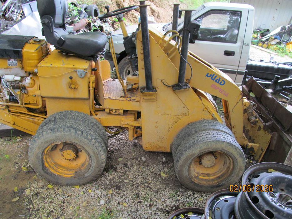 Продавам челен товарач, фадрома , багер  - 2,5 тона - 4 х 4
