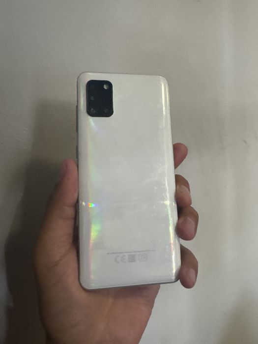 Samsung A31 4/64 продам