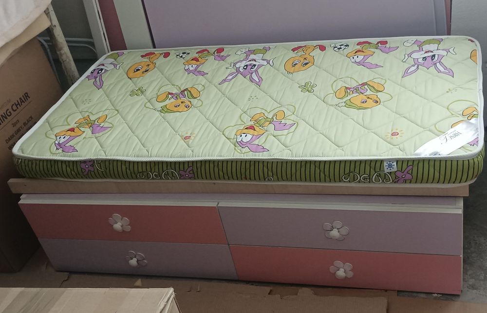 Детско креватче за момиченце.