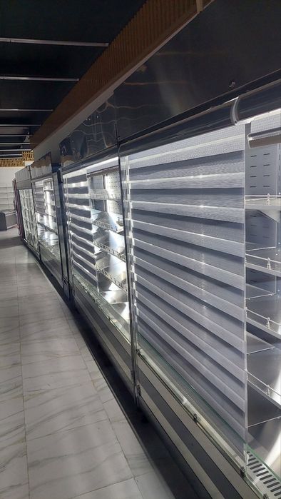 Холодильник витрина