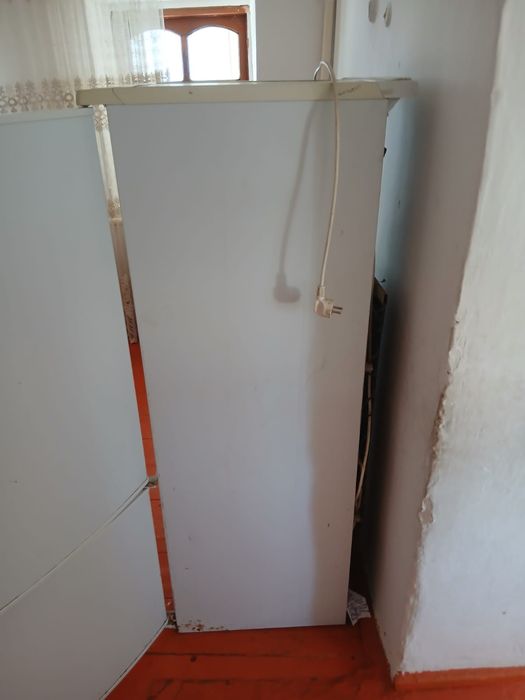 Холодильник    бу