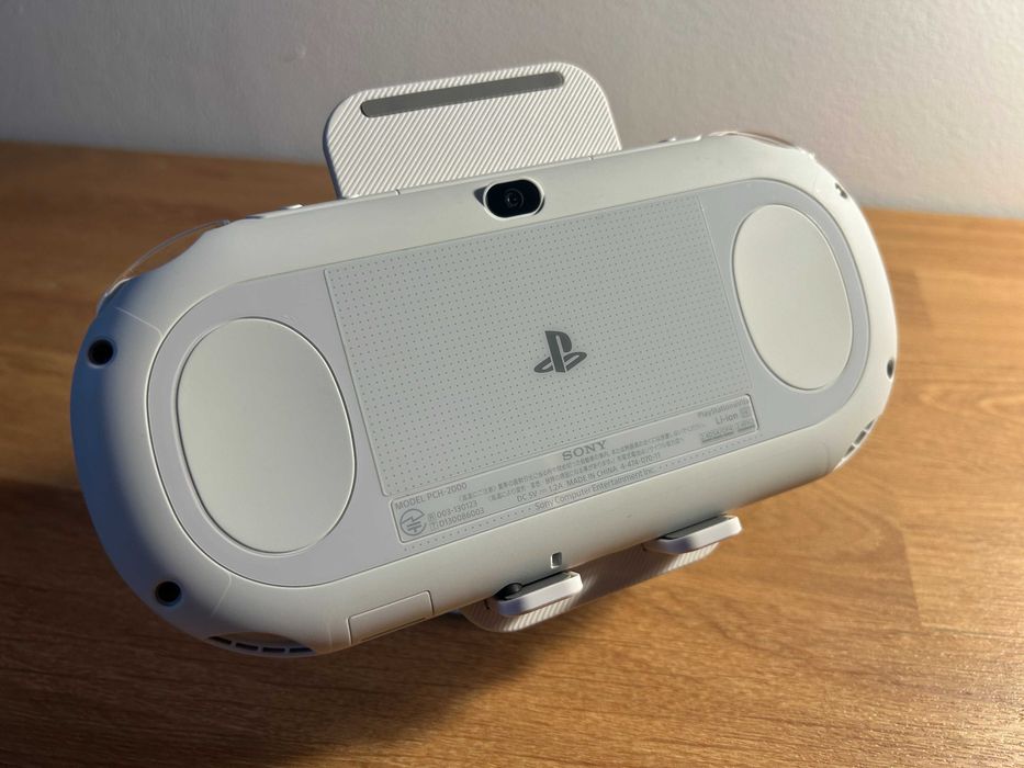PS Vita Slim White modată — 128GB, stare excelenta