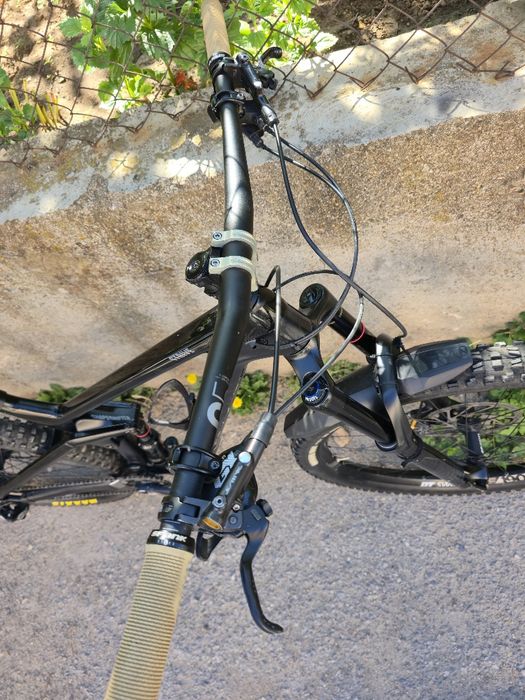 Карбонов Canyon Strive 29 цола М размер Rockshox Lyric,  Super Deluxe  1x12 GX Sram  Shimano Saint 4-бутални спирачки  Ендуро