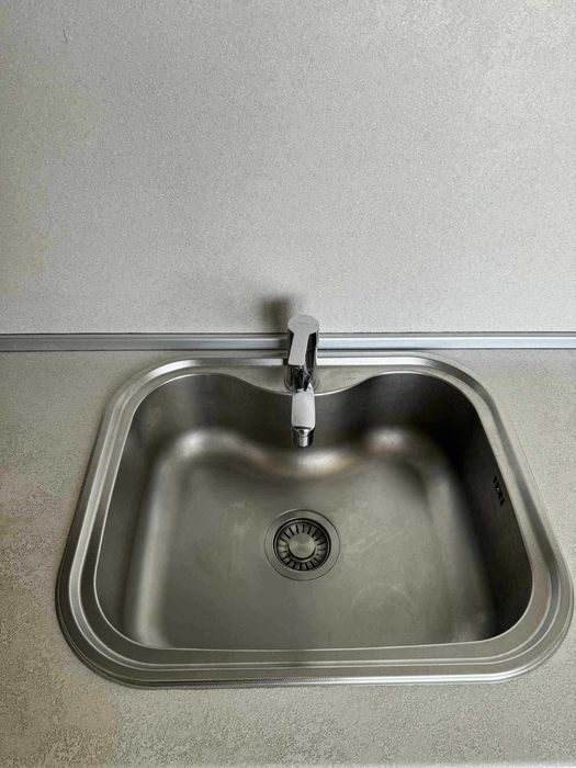 Кухня с уреди като нова !