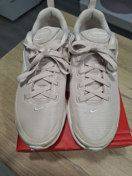 Дамски оригинални маратонки Nike air max