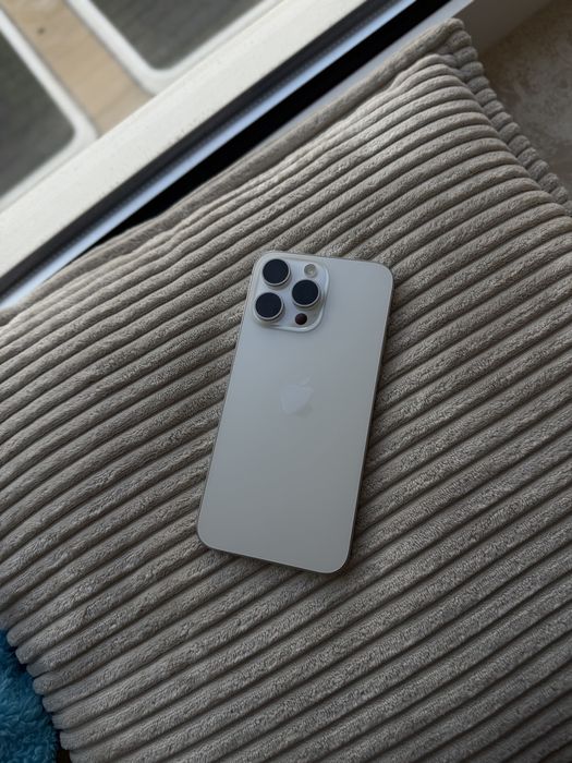 iPhone 15 pro max 256gb silver