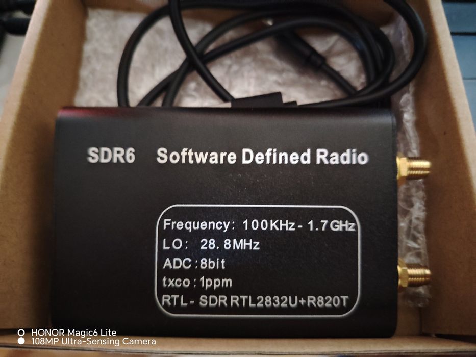 SDR6 HTOOL nou (100kHz-30MHz ; 25MHz-1,7GHz)