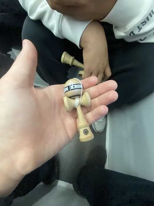 Kendama mikro krom