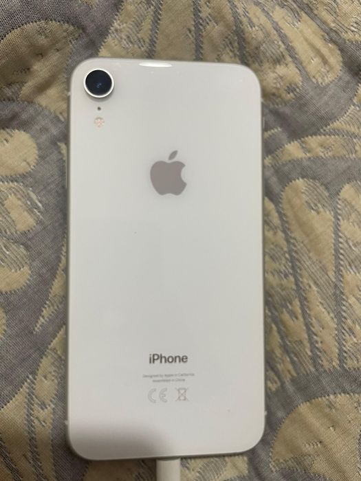 Iphone XR 64гб в белом цвете
