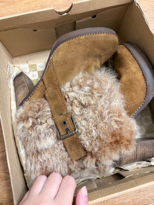 Замшевые полусапожки UGG Australia