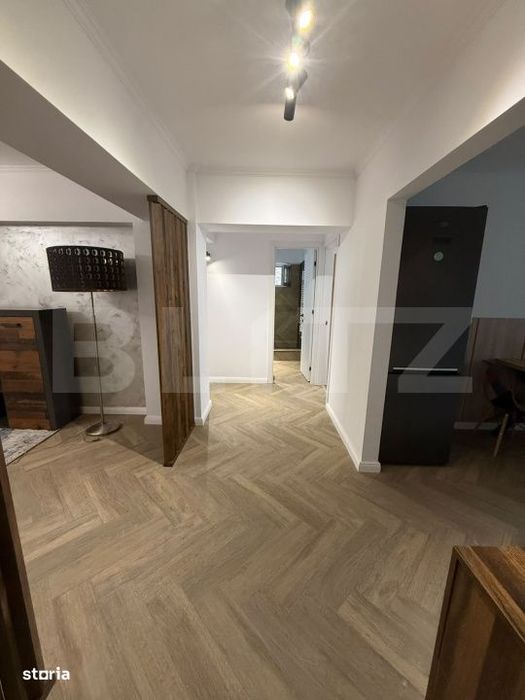 Apartament 3 camere, 77 mp, lift, zona Burdujeni