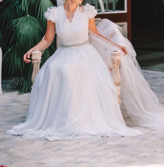 Vand rochie de mireasa + voal lung