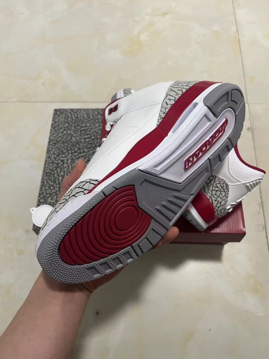 Air Jordan 3 Retro "Cardinal Red"