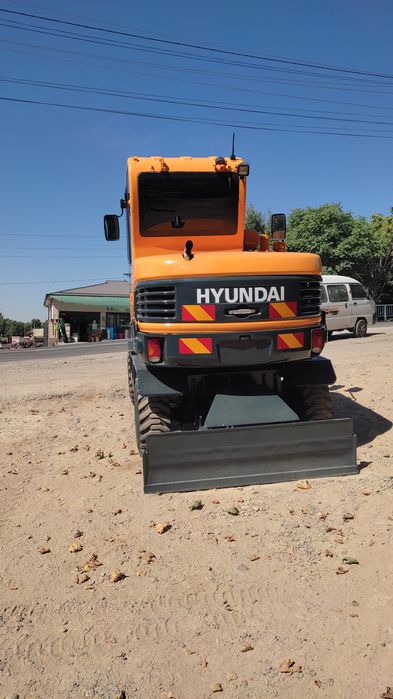 Хундай 55 сотилади
Или 2012
Мото час 13000
Хама нарсаси бор учта коуш