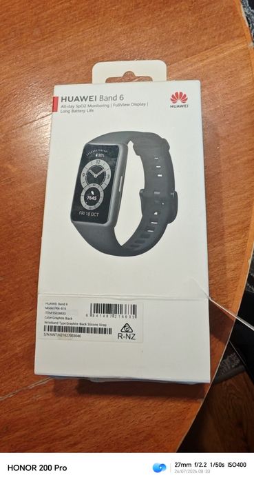 Huawei Band 6 чисто нова