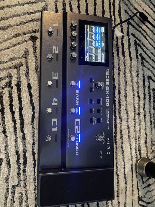 Vand procesor de chitara Boss GX 100