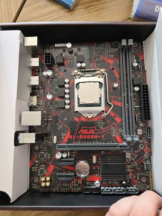 Intel core I5 9400f + asus ex-b365m-v