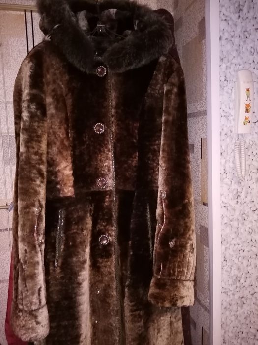 Шуба в хорошем состоянии