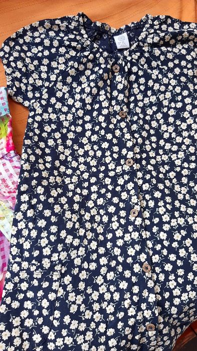 Офиц.детска рокля+ ежедневна за 7-8 г. Красиви и без  забележки