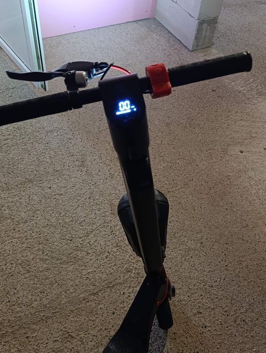 Vand trotineta electrica sau schimb cu atv/motocultor