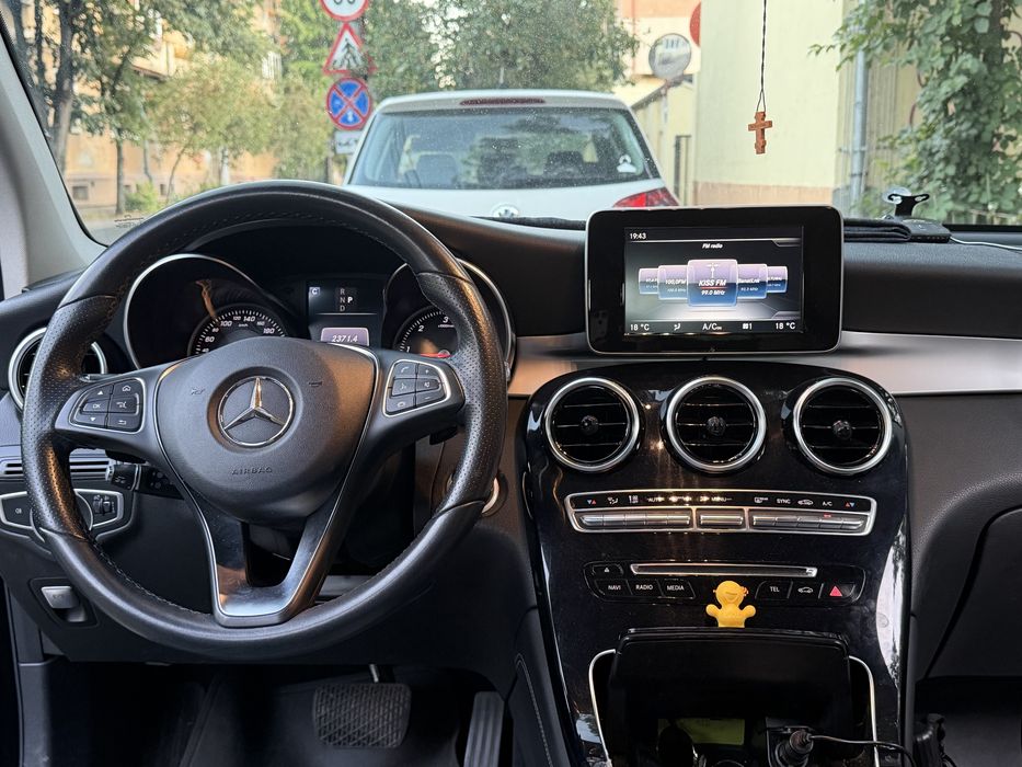 GLC 220 d 4MATIC Off-Roader (pret cu TVA deductibil)