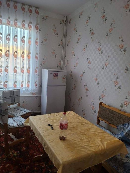 Срочно ижарага берилади 1 етаж 2 хона еш боласи еклага берилади