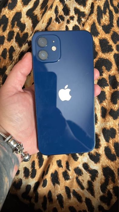 vând-Iphone 12.